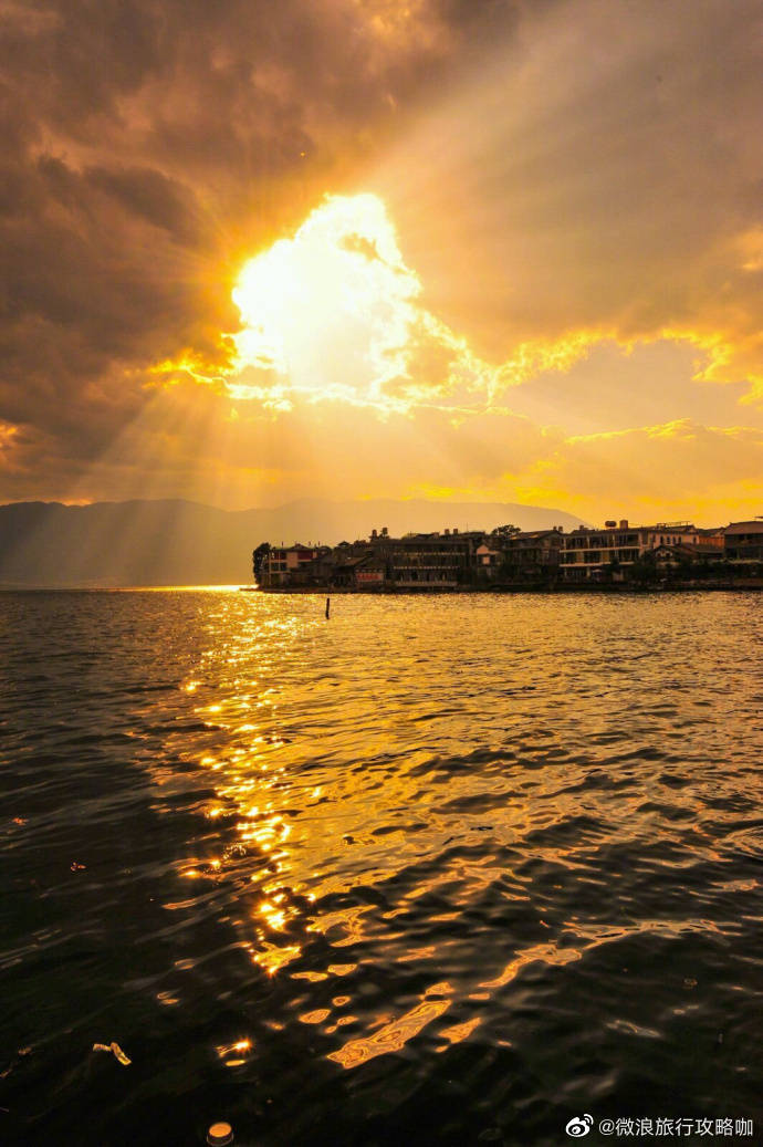 黄昏下的苍山洱海——触动灵魂的夕阳美景