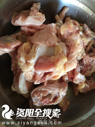 【美食教程】双菌红焖鸡